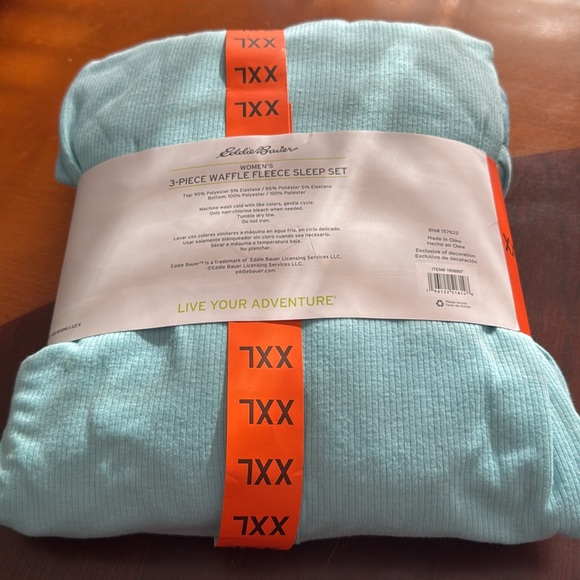 Eddie Bauer Ladies' 3-Piece Waffle Fleece Pajama Set - Picture 2 of 2